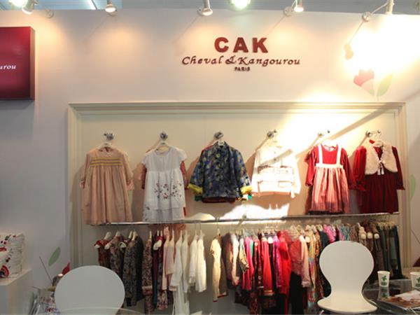 CAK童装店铺展示