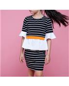 彩红森林童装产品图片