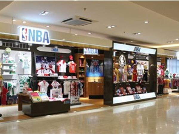 NBA童装店铺展示