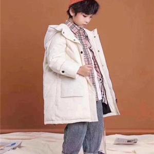 小嗨皮童装加盟 网上下单，订货轻松，高比例调换货！