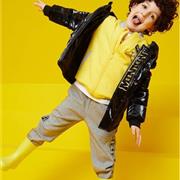 早春时尚的童装穿搭有哪些 小猪班纳为你推荐
