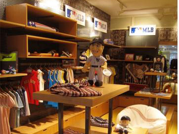 MLB Kids童装店铺展示